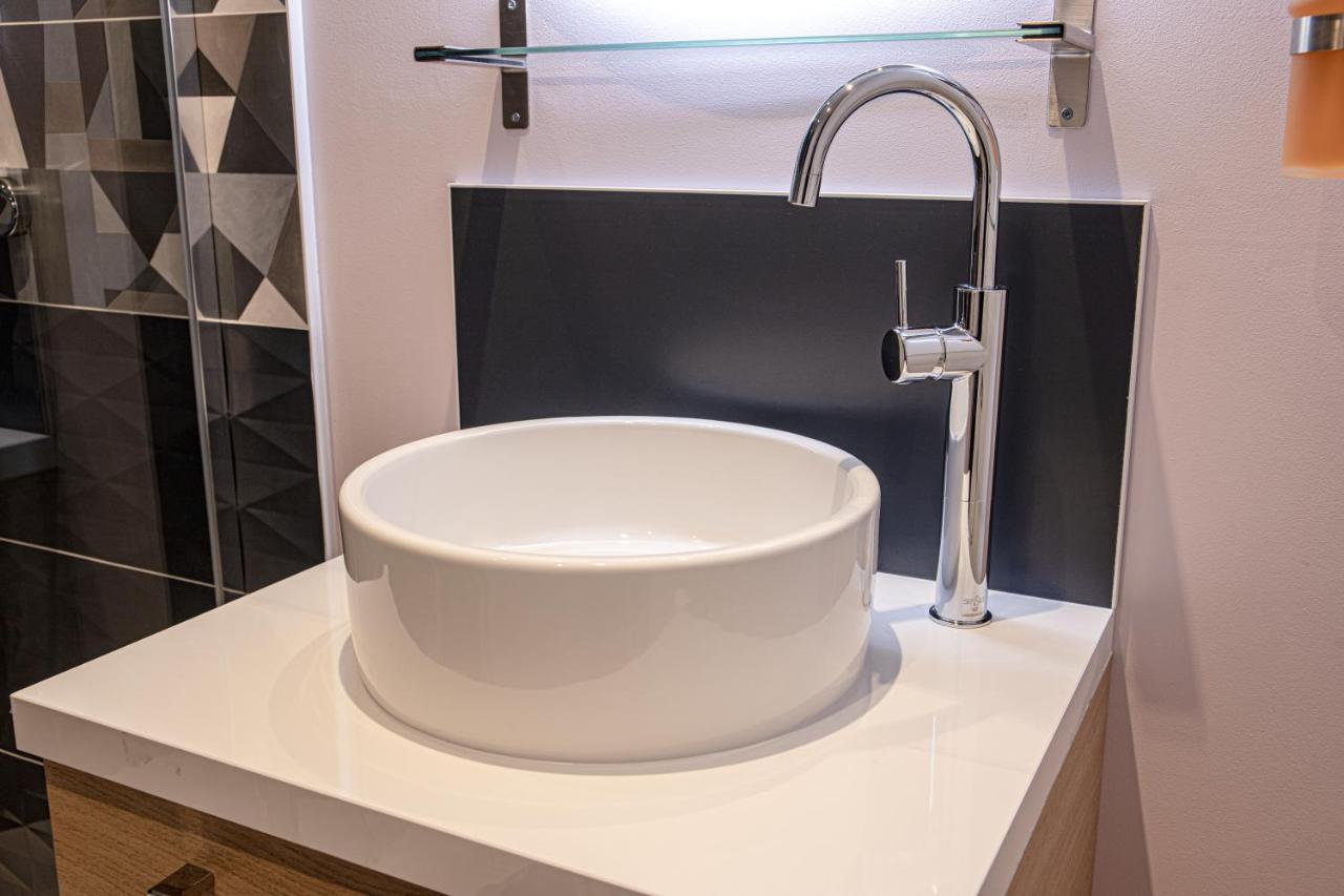 Le Petit Panam - Appartement Prive De 45 M2 - 2 A 4 Personnes - Parking Prive メス エクステリア 写真